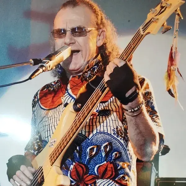 Claude, bassiste de Tarn River Jam